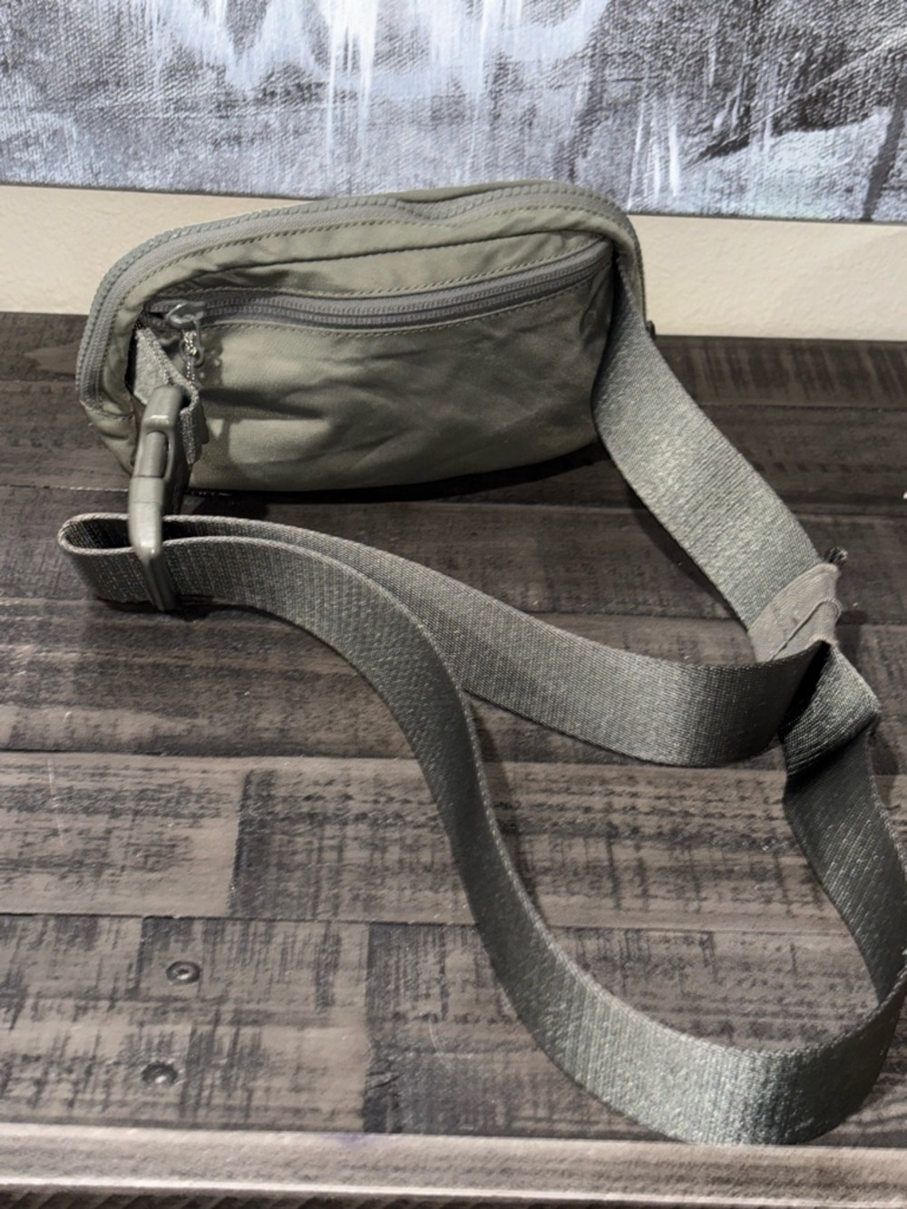 Lululemon Everywhere Belt Bag OS Army Green - Picture 3 of 10
